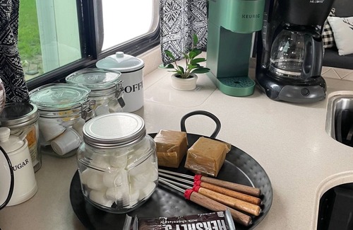 Ovando House | Mountain View Camp in the beautiful Blackfoot Valley of Montana.