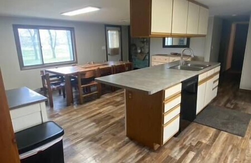 Vandalia House | Prairie Breaks Ranch & Guesthouse