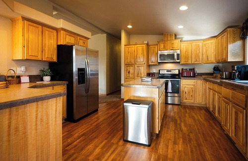 Olney House | "Private" - Ranch House on 9 acres that borders State Forest