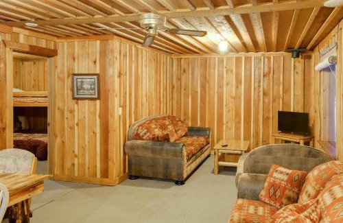 De Borgia House | Quaint DeBorgia Retreat Black Diamond Guest Ranch