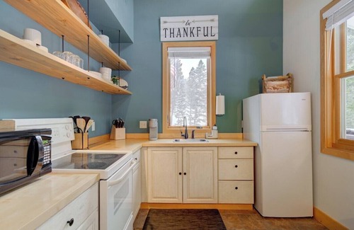 Bozeman House | Quinn Peaks Guest House in the mountains!
