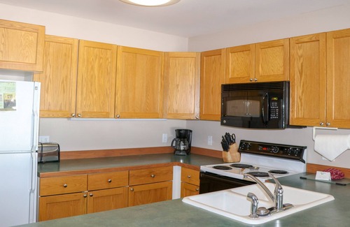 Columbia Falls Condo | Spacious Golf Front 2 Bed Condo