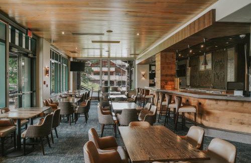 Big Sky Hotel | Summit Hotel at Big Sky Resort