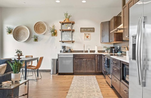 Whitefish Apartment | The Meadowlark Loft: Cozy Modern Retreat