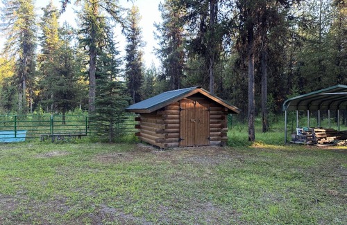 Polebridge Cabin | The Perfect End to a Montana Adventure