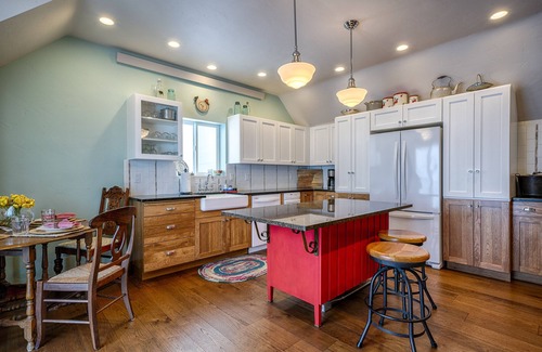 Kalispell House | The Red Barn Retreat, a reclaimed grain barn centrally located in Kalispell MT
