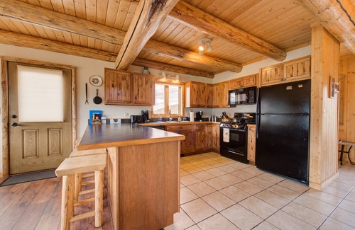 Cameron House | This Large, Friendly Home Offers Private Madison River Access/Views 4+4 Near YNP