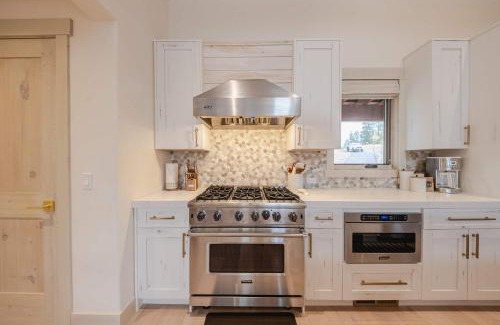 Eureka House | Wilderness Club Haven for 12