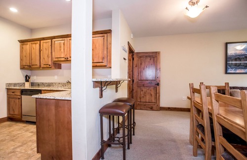 Whitefish Condo | Wonderful ski and summer condo /AC for hot days/underground parking