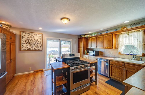 West Liberty House | 10 Mi to Mad River Mtn: Family-Friendly Retreat!