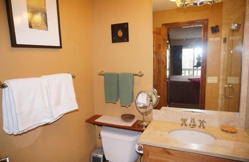Aspen Apartment | 100 Dean St E #2B (203060-4277) Condo