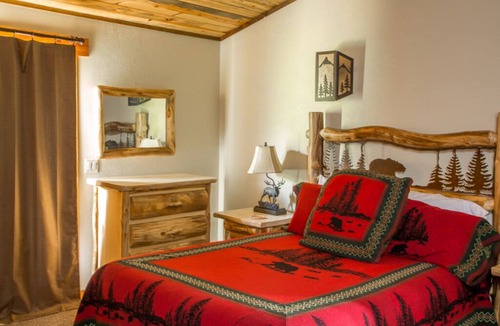 Afton Condo | 12) 1 Bedroom Condo - King