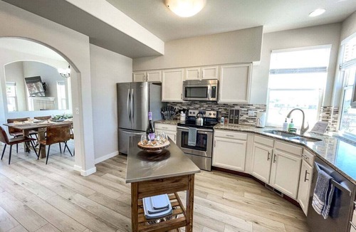 Gleneagle Cottage | 15524 Candle Creek
