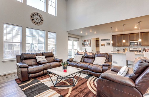 Commerce City Cottage | 16 Mi to Denver: Spacious Commerce City Home!