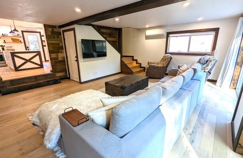 West Glacier House | 167 m² House ∙ 3 bedrooms ∙ 4 guests