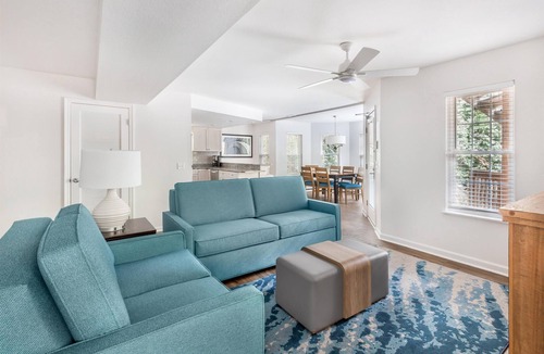 Sea Scape Hotel | 2 Airy 3BR Suites w/Laundry near Kitty Hawk Woods Coastal Reserve Trails