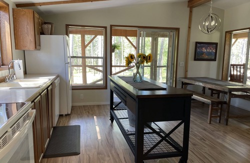 Lakeside Cabin | 2 bedroom, 2 bath cabin nestled in a alpine forest. 5 minutes from Flathead lake
