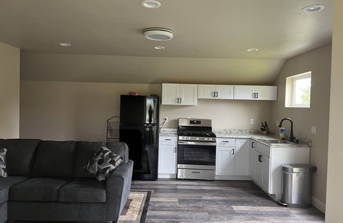 Orchard Homes Apartment | 2 month minimum stay. 1 Bedroom 1 Bath with a spare room for guests or office.