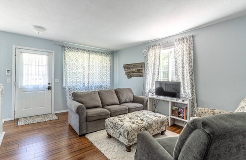 Woods Bay House | 201 m² House ∙ 2 bedrooms ∙ 4 guests