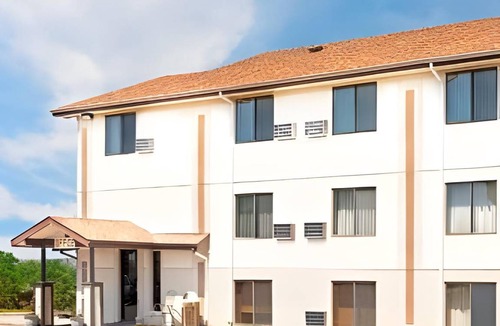 Miles City Hotel | 25 m² Hotel ∙ 127 guests