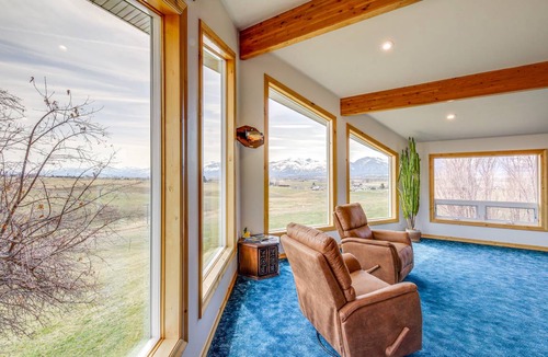 Corvallis House | 278 m² House ∙ 4 bedrooms ∙ 12 guests