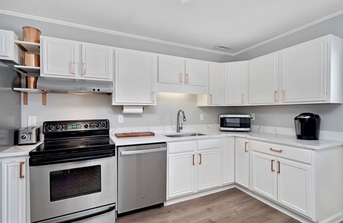 Surf City House | 2nd Row, Ocean View, Close to Beach Access, Perfect Location, Pet Friendly