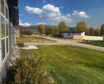 Victor House | 3 King Beds Spacious 4 BR 3 BATH AC Near Jackson