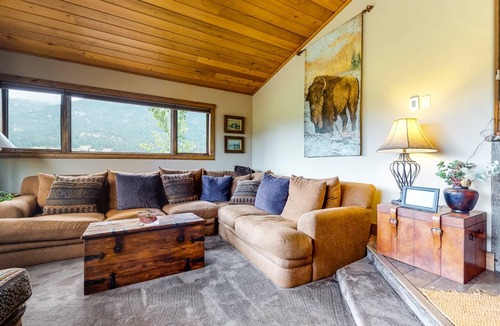 Big Sky Meadow Village House | 304 m² House ∙ 4 bedrooms ∙ 8 guests