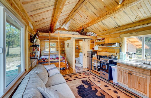 Trout Creek Apartment | 37 m² Apartment ∙ 6 guests