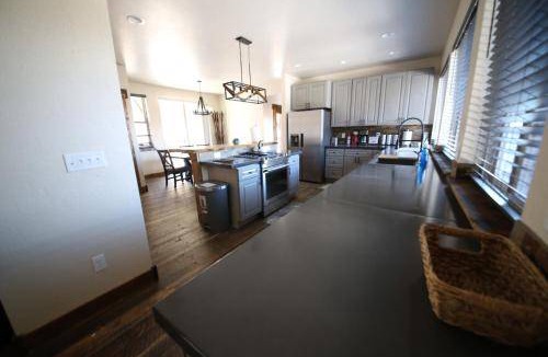 East Missoula House | 372 m² House ∙ 3 bedrooms ∙ 8 guests