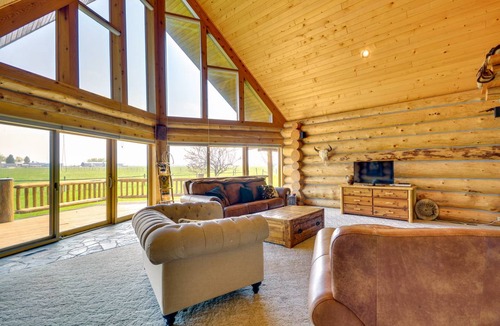 Roberts House | 379 m² House ∙ 4 bedrooms ∙ 10 guests