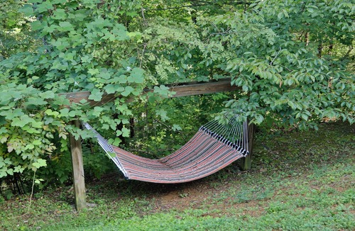 Pigeon Forge Ski Chalet | 3BR, sleeps 26, hot tub. Close to Dollywood!