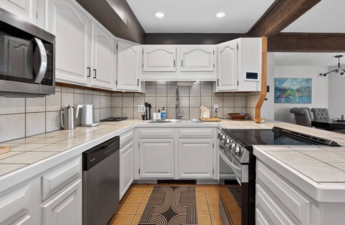 Winter Park Highlands House | 4 bedroom mt retreat, mt views, 2 living rooms, large deck
