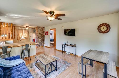 Benton Heights House | 4 Mi to Lake Michigan: Updated Benton Harbor Home!