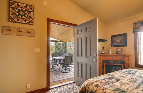 Fish Lake House | 6-Bedroom, 2-Bath Cabin 4 Mi From Fishlake, UT