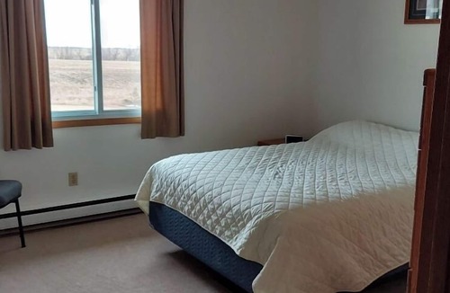 Devils Lake Condo | #6 Classic 2 Bedroom 1 Queen 3 XL Twin, 1 bathroom Top Floor
