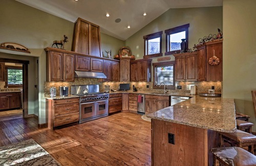 Braddock Hill House | 6 Mi to Slopes: Breck Home w/Hot Tub & Game Room