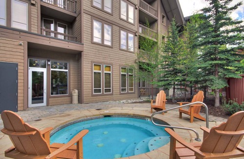 Copper Mountain Village Condo | 92 m² Condo ∙ 2 bedrooms ∙ 6 guests