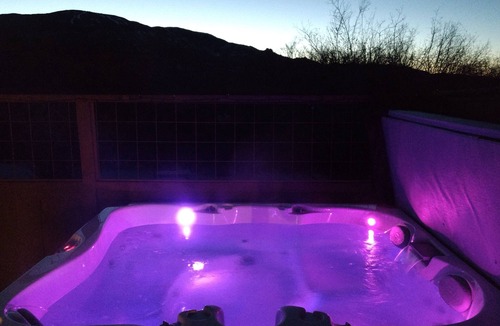 Red Lodge House | 'Absaroka Lodge' - Vacation Rental Homes Red Lodge, Montana
