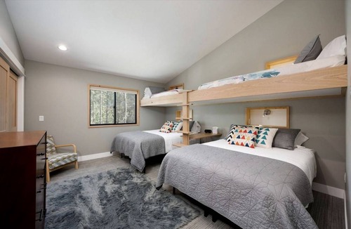 Bozeman Other | Accommodation ∙ 4 bedrooms ∙ 12 guests