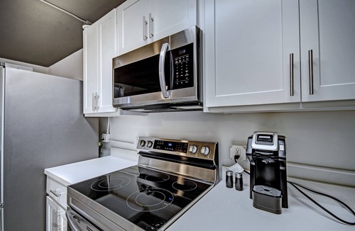 Greater Belhaven Apartment | Admiral Benbow # 254