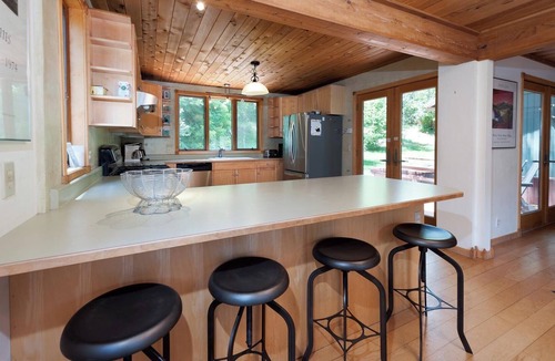 Durango House | Affordable Home - 9 Minutes to Downtown Durango - Hot Tub/Views