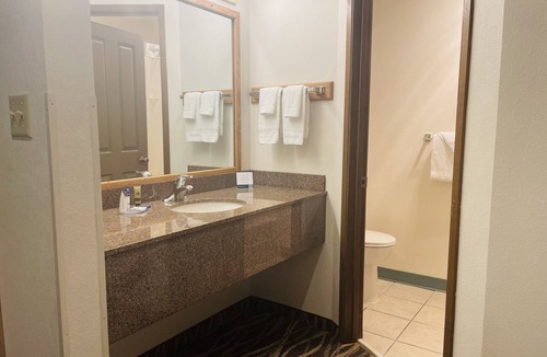 Sandpoint Hotel | America's Best Value Inn Sandpoint