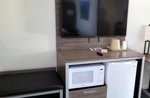 Polson Hotel | Americas Best Value Inn Polson