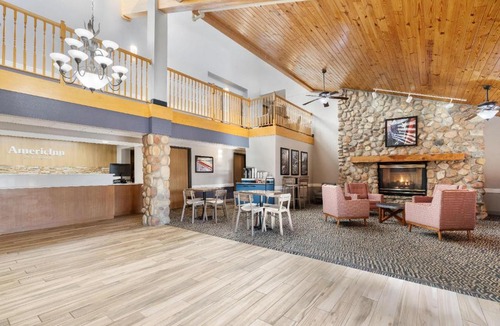 Bismarck Hotel | AmericInn by Wyndham Bismarck