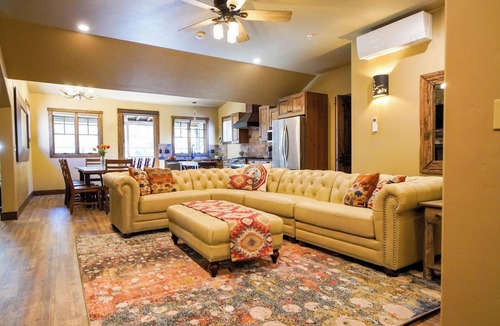 Agpar Apartment | Apgar Lookout Suites