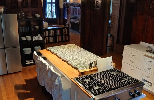 Downtown Minneapolis House | Architect's Brownstone Mansion 6B6B, Porch, Garden