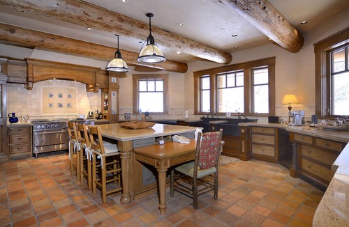 Aspen House | Aspen Alpine Mountain Lodge