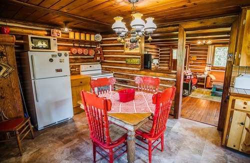 Martin City Cabin | Authentic Vintage Cabin 9 Miles from Glacier