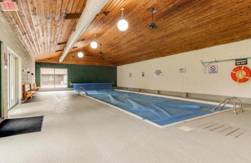 Whitefish Apartment | Bay Point Hillside 17A Down